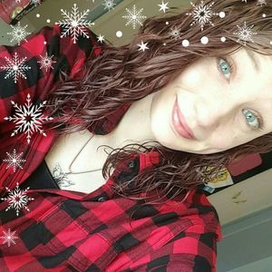 Meet your Posher, Kira